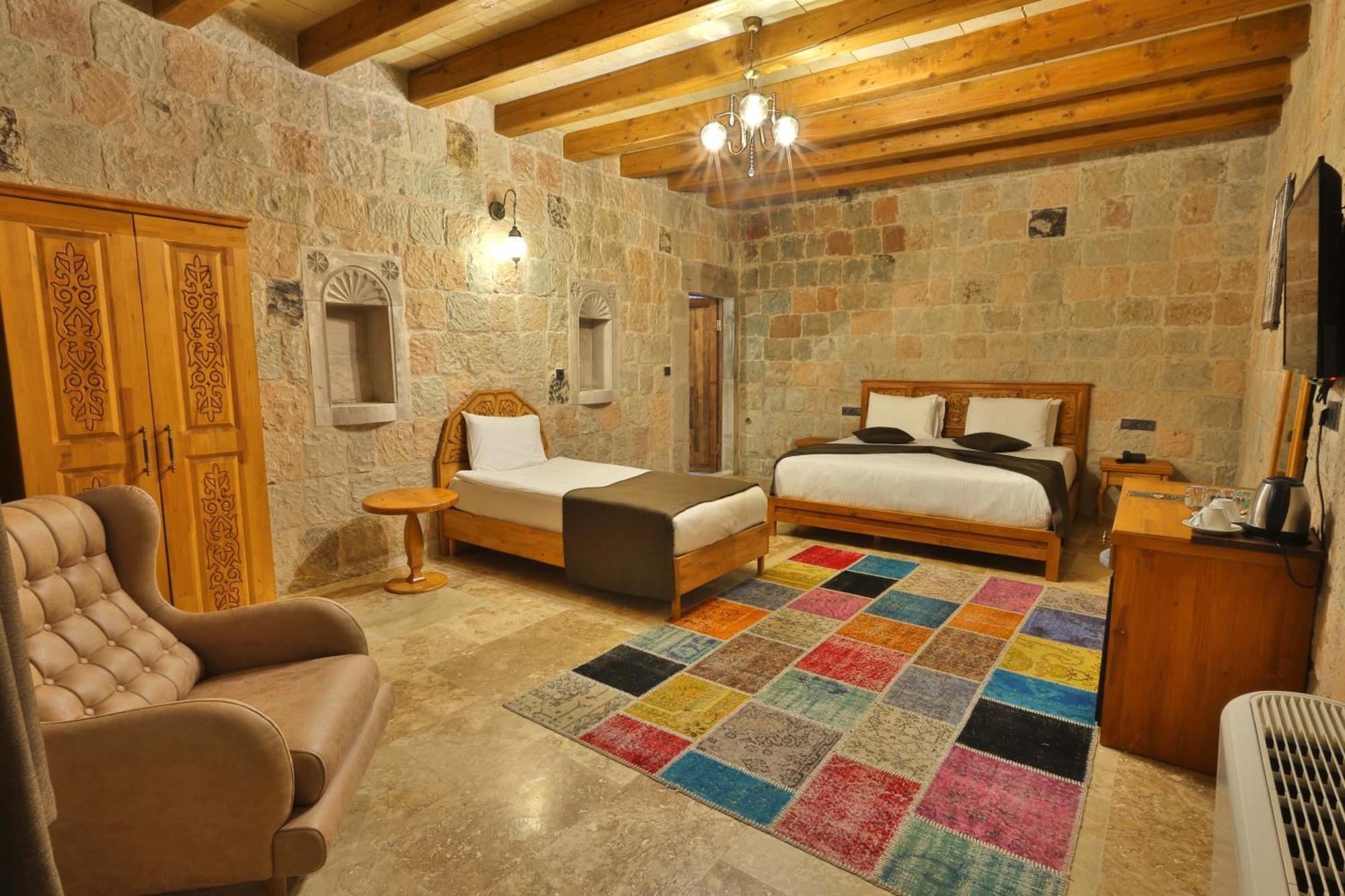 Cappadocia Secret Hill Cave Hotel *