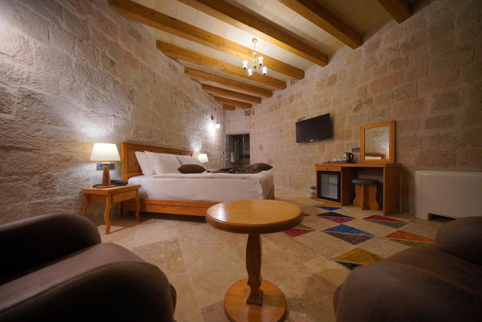 Cappadocia Secret Hill Cave Гореме